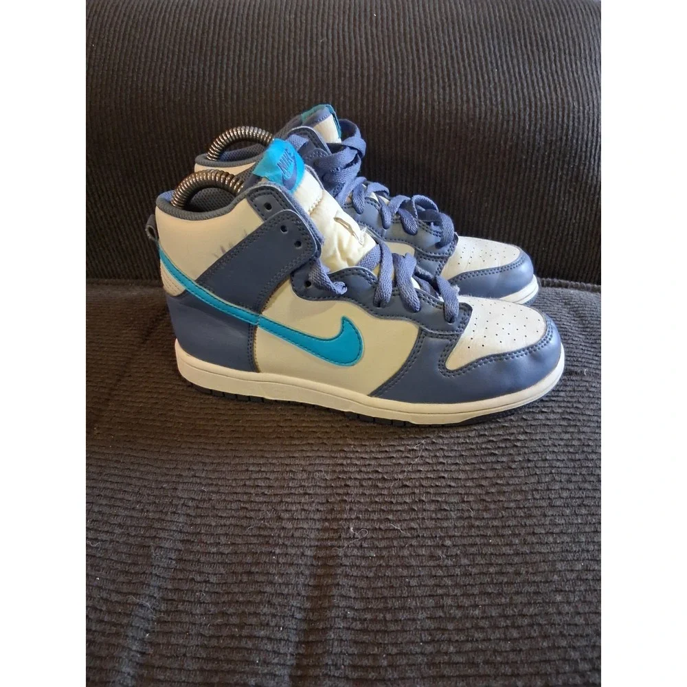 Nike Dunk High Kids 2.5Y Blue‎ & White Basketball Sneakers